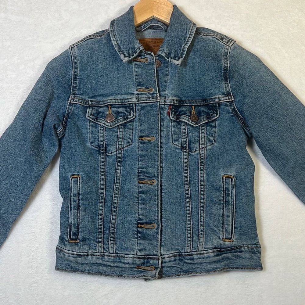 Levi’s Strauss premium jean jacket- Women XS‎